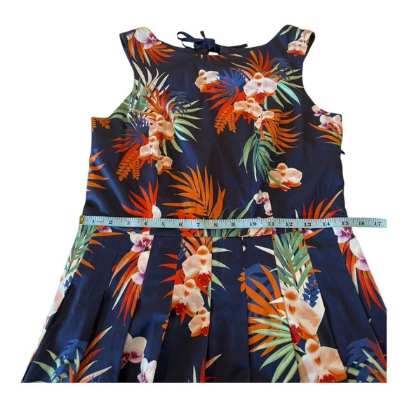 Talbots Botanical High Neckline Pleat Fit & Flare Tropical Knee Length Dress - Picture 8 of 15